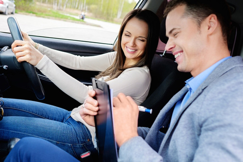 How do you select a private driving instructor?